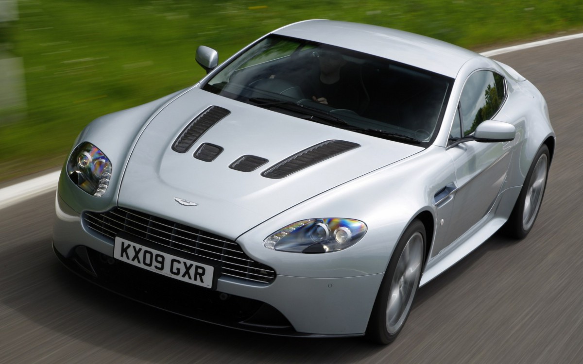 ˹١V12 VantageܳͼƬ