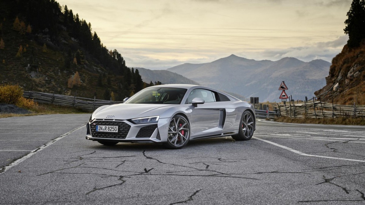 2020µR8 V10ֽܳ