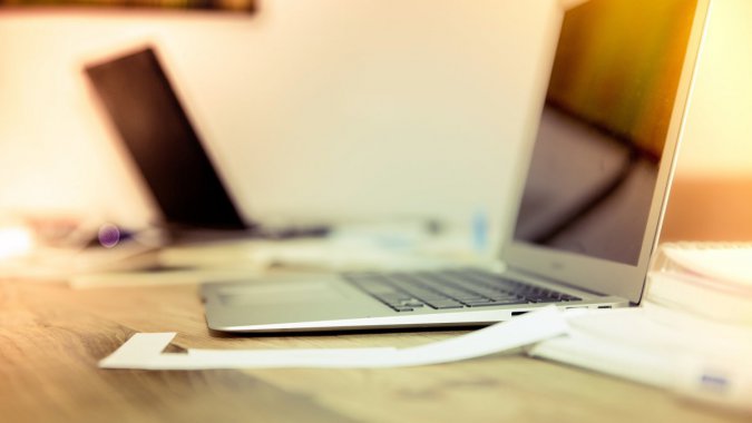 MacBook���ʼǱ����ԣ��칫�ң����棬����ͼƬ