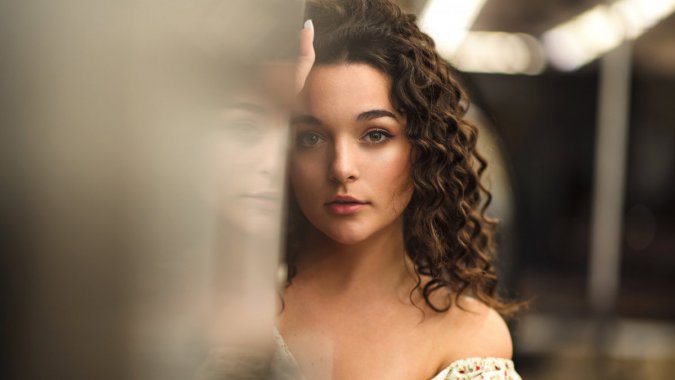 �ַ���Ů����������ģ�ͣ�д��ͼƬ