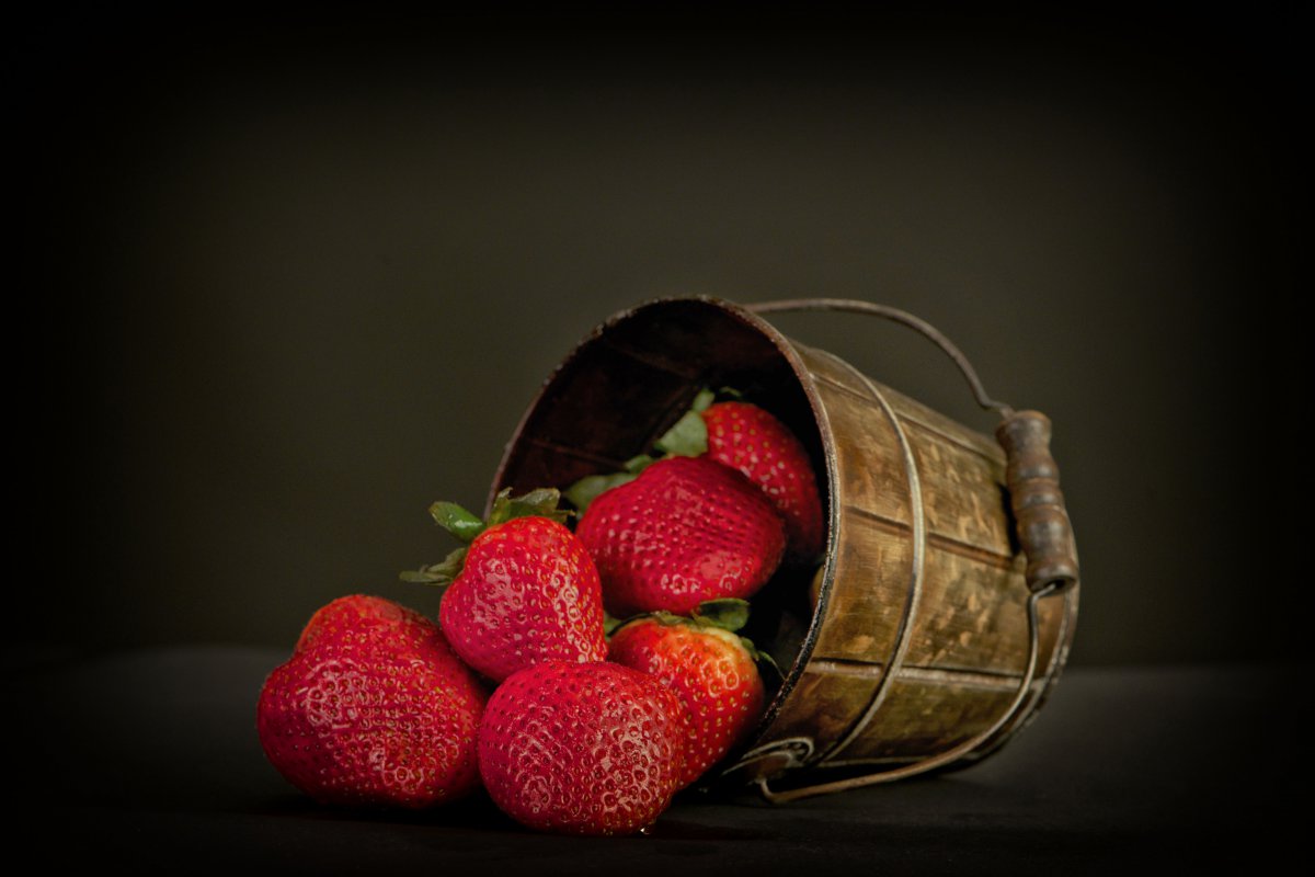 ˮ ɫݮ ľͰ 4kͼƬ