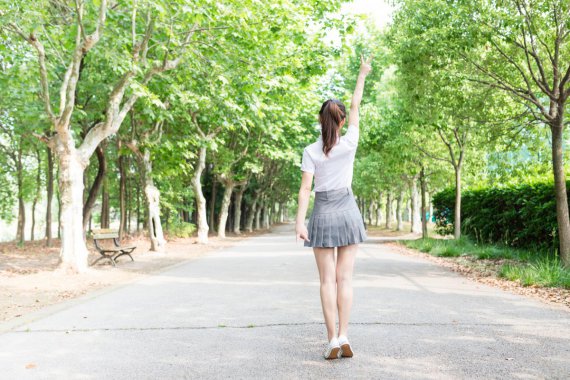 У԰ѧԺ´ѧŮӰ4kͼƬ