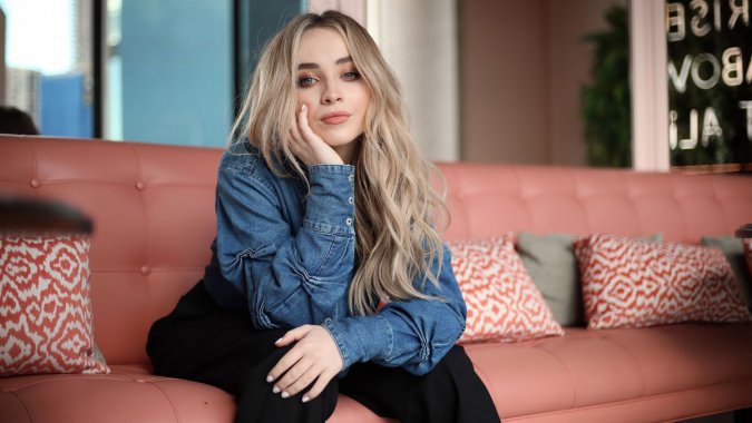 ȡSabrina Carpenter2022ͼƬ