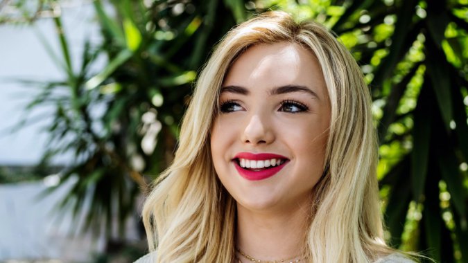 2022١˹أƯɰ΢ЦƬͼƬ