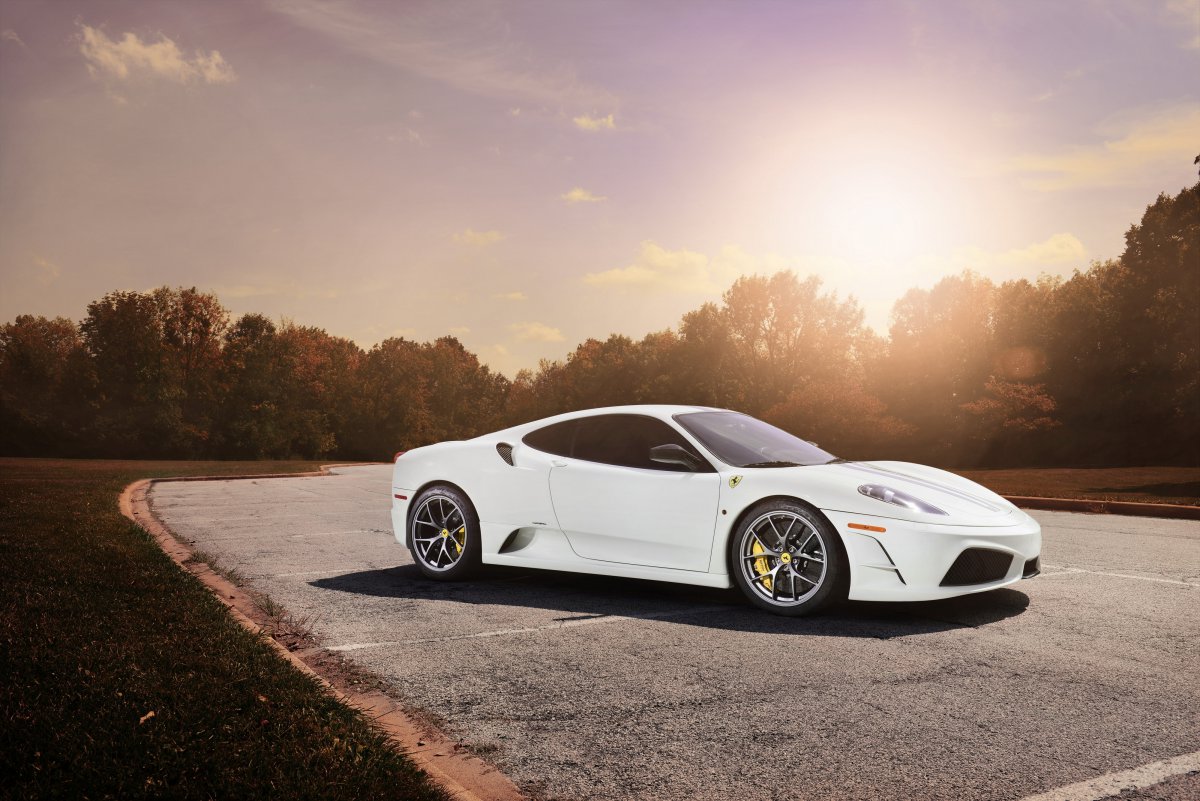 ɫ F430ܳ4KͼƬ