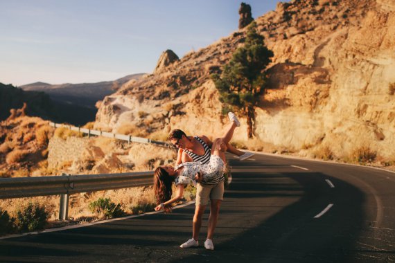 · ˱Ů Ӱ4KͼƬͼƬ