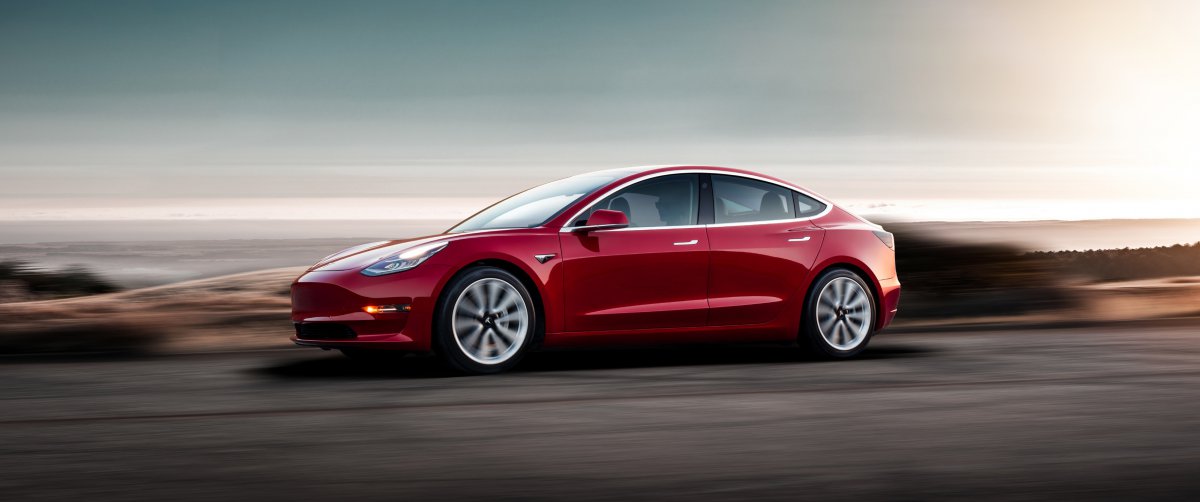 ɫ˹Model 3綯ͼƬ