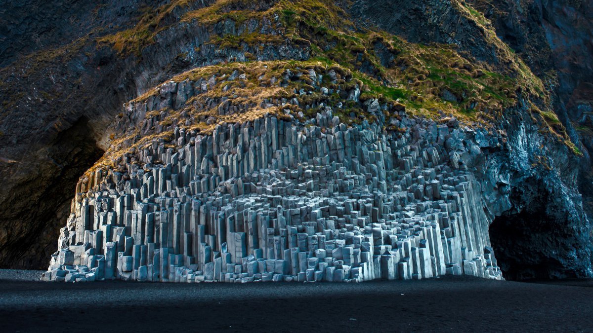 ҺջReynisfjara̲2021꣬Bing5KͼƬ