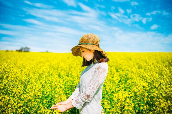 Ů ͷ ñ Ͳ˻  5KŮ羰ͼƬ