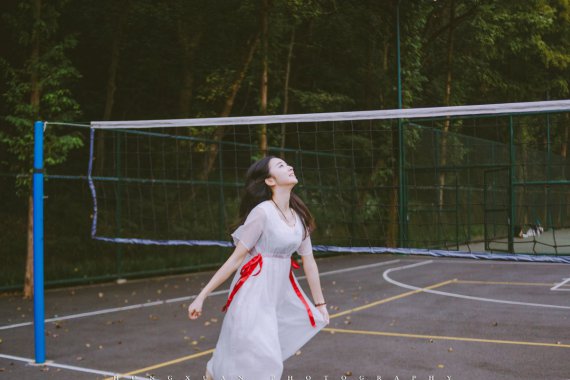 �����ϵĿɰ��崿��Ů4KͼƬ