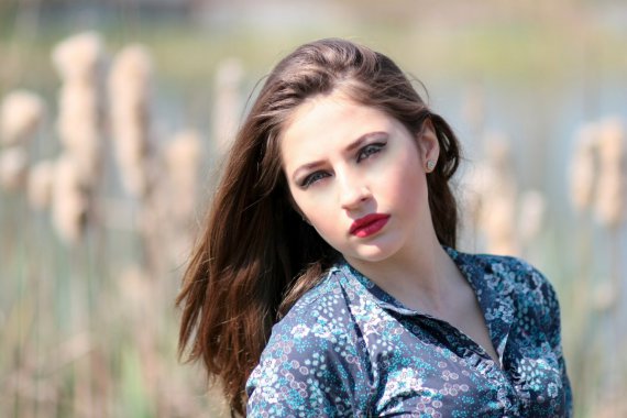 �����Ըг�����Ů��Ӱ4kͼƬ