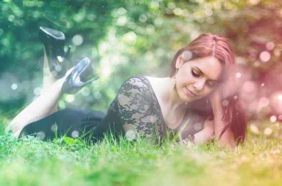 ������Ů ΢Ц �ݵ� ���� 4K��ŮͼƬ