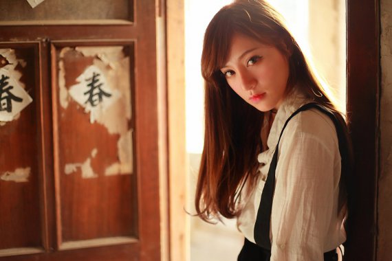 ����Ů�� �� �۾� ��Ӱ 4K��ŮͼƬ