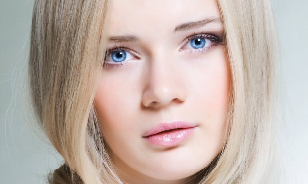 �𷢱��۵�Ů������ ��ɫ�۾� 5K��ŮͼƬͼƬ