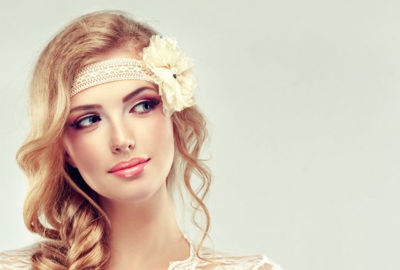 Ů������ױ΢Ц ���˷��� �Ը���Ů8KͼƬͼƬ