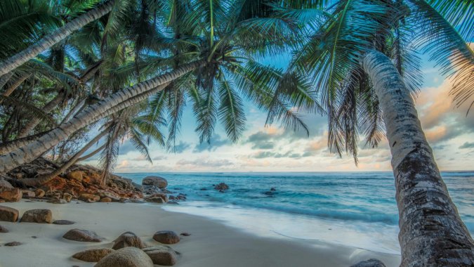 ����Ҭ��ɳ̲HDR���4K����ͼƬ