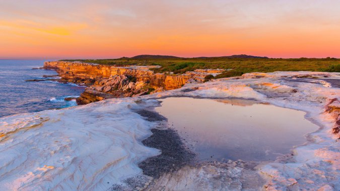 �������������䣬��ɫ�����£���ɫ����ʯͼƬ