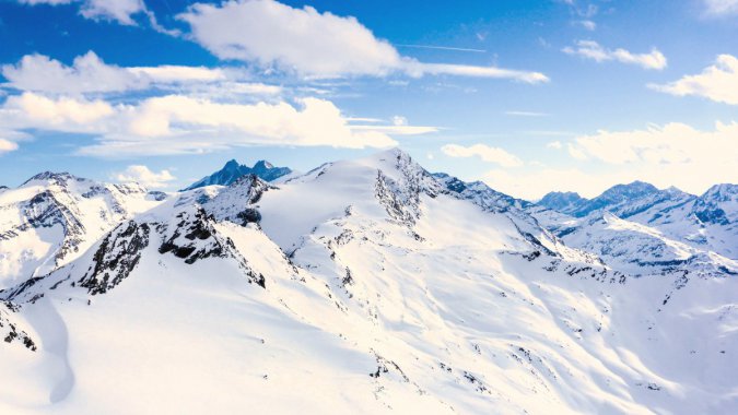 �µ��������죬ѩɽ����գ���ͼƬ