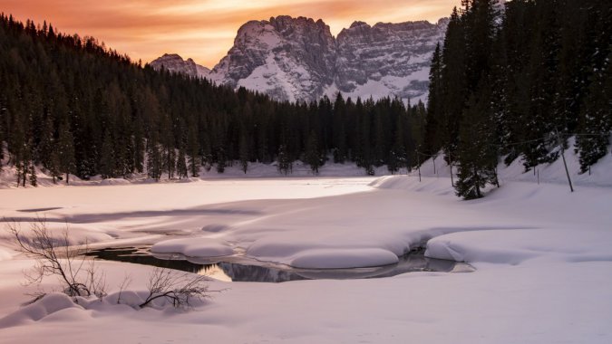 ���죬���֣���ɽ����ѩ������ͼƬ