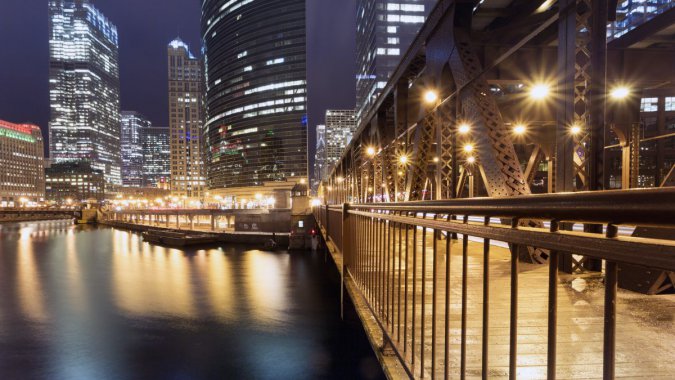 �ӣ��֣�ҹ�������У�Ħ���¥ͼƬ