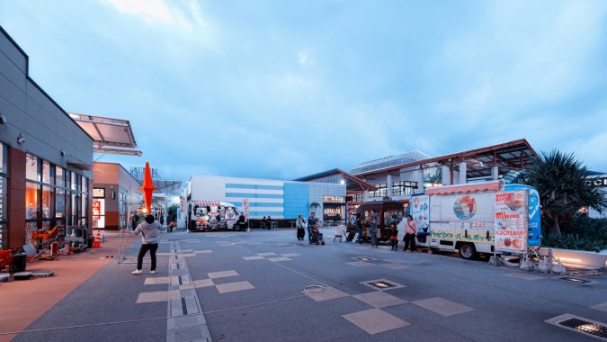 �ձ����������У��֣����壬��ӰͼƬ