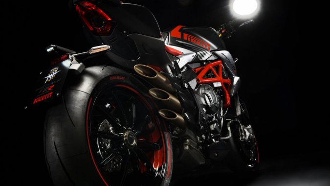����2019��¹�˹��(MV Agusta) Brutale 800 RR PirelliĦ�г�ͼƬ