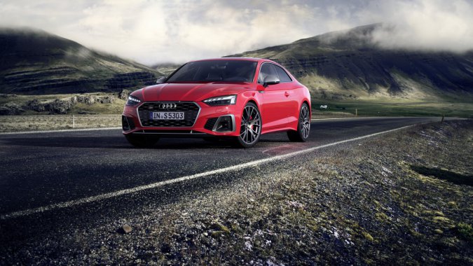 �����ɫ�µ�S5 Coupe TDIͼƬ