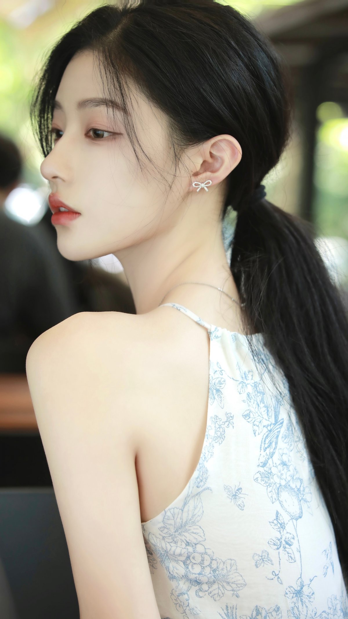 ˰ѩŮȫ4kֻֽ2160x3840ͼƬ
