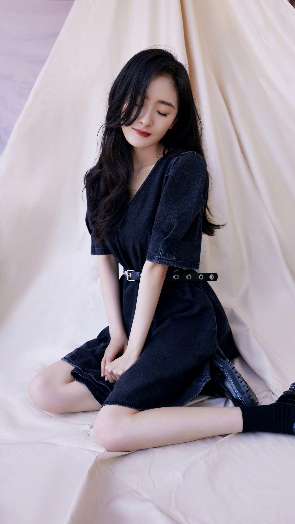  ɫȹ 4kֻֽ2160x3840ͼƬ