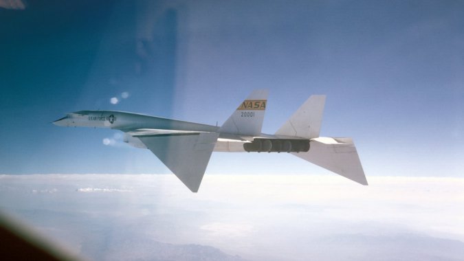 XB-70Ů ս վ