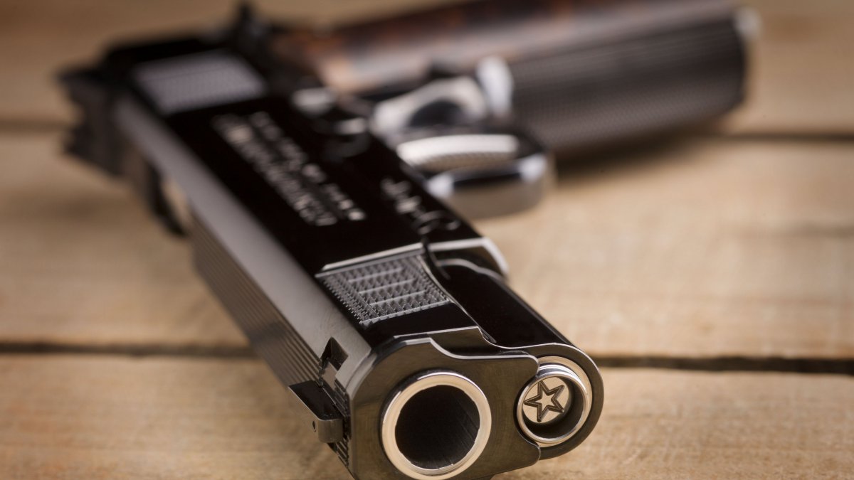 1911 ǹ 5K ɫͼƬ