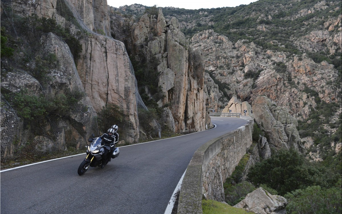 caponord 1200Ħг