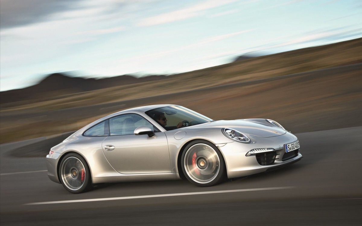 ʱPanamera 911 Carrera˫