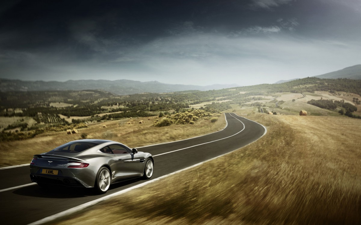 2013˹١AM 310 Vanquishܳ()