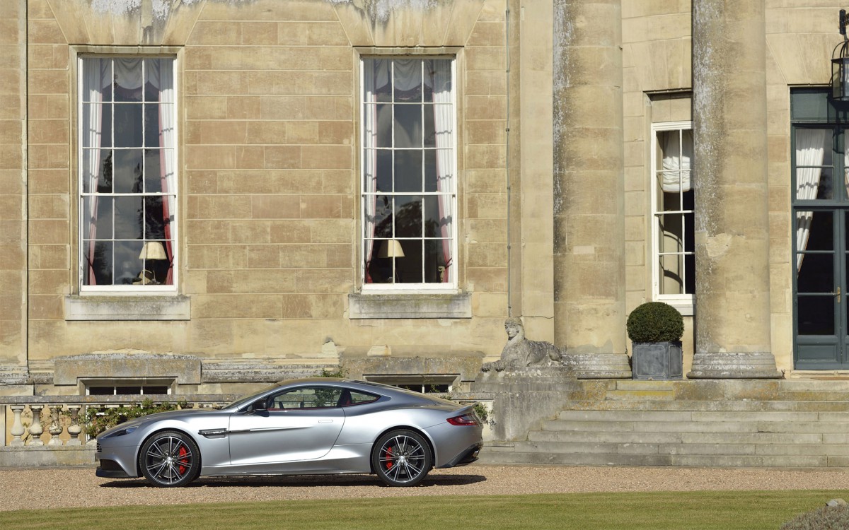 2013˹١AM 310 Vanquishܳ()