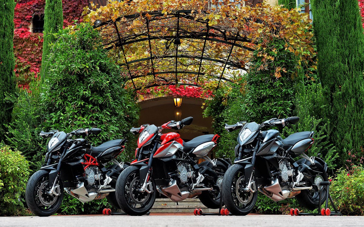 2014˹MV Agusta Rivale 800Ħ