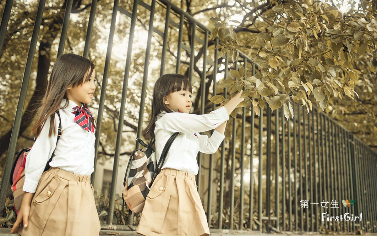 first girlֽ