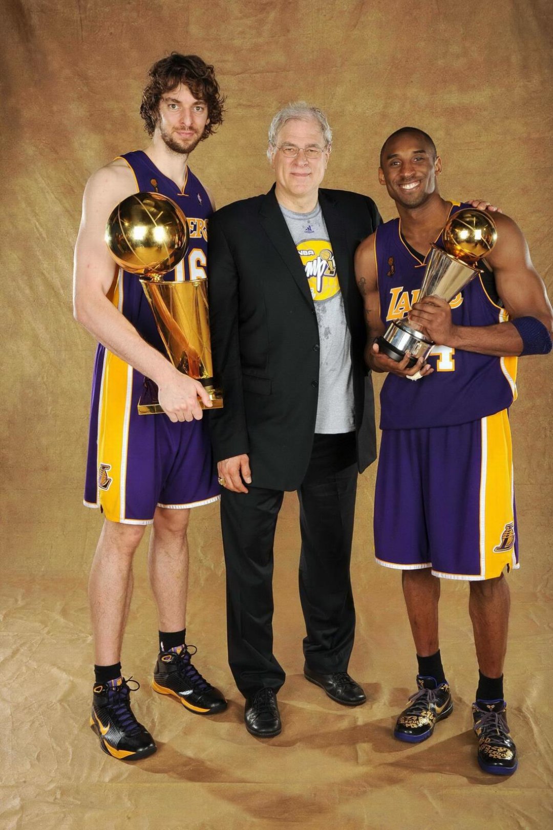 NBA˶ӿƱȡKobeʦ