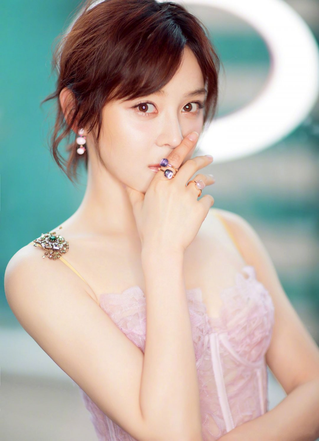 Ԭ21