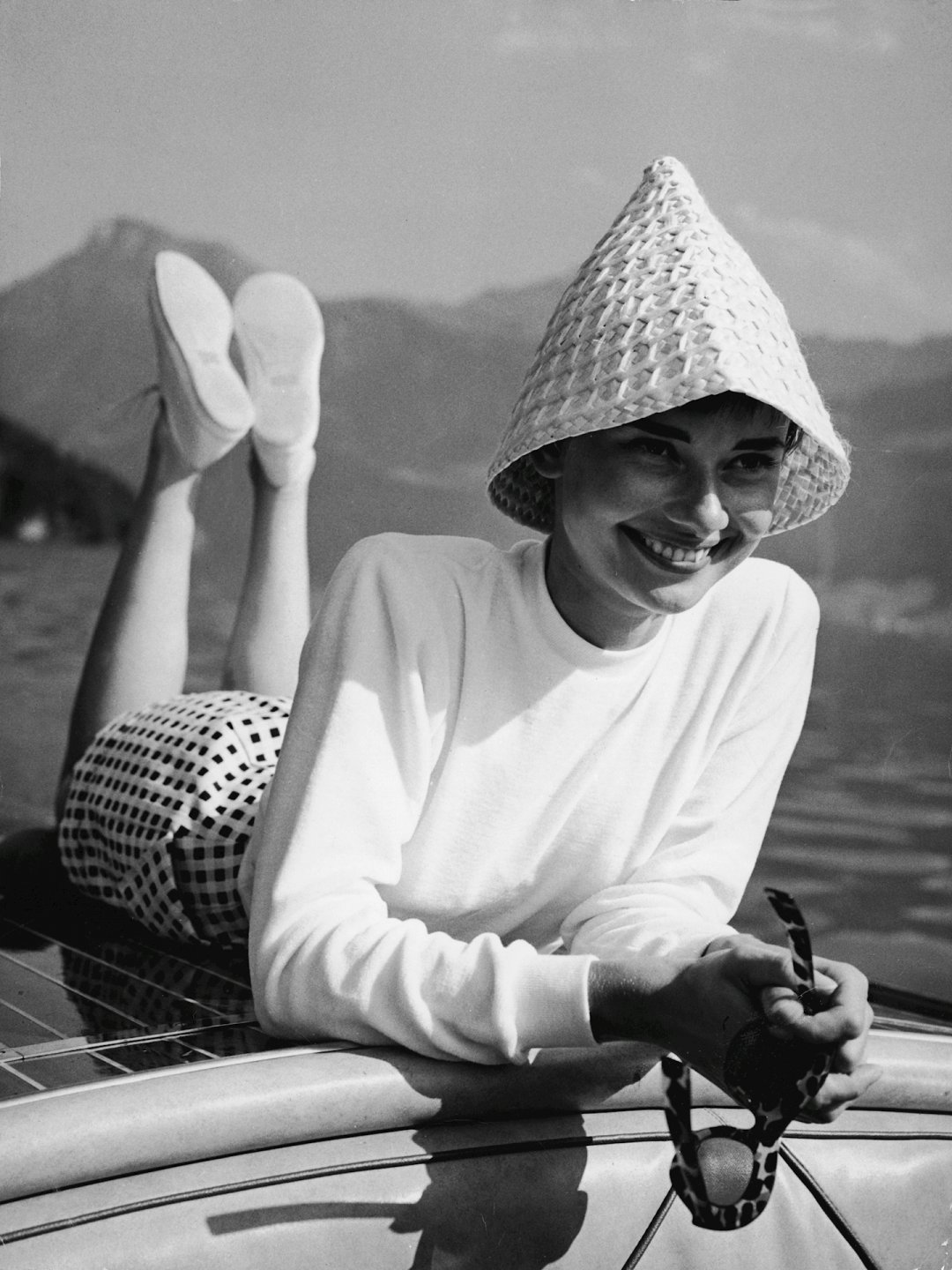 ձ Audrey Hepburn