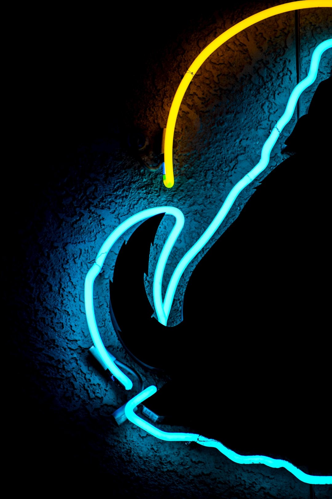  Լ