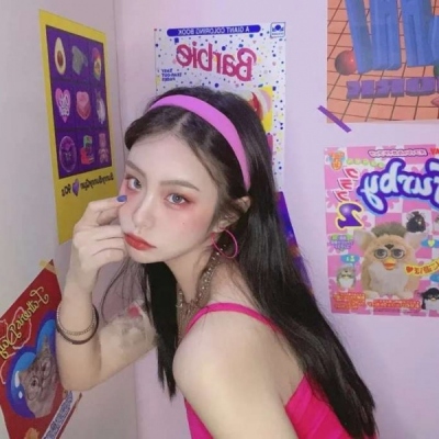 һ۾رϲŮͷͼƬ