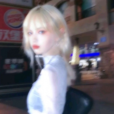 һ۾رϲŮͷͼƬ