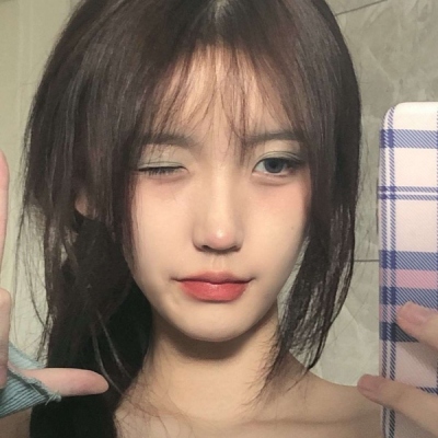 һ۾رϲŮͷͼƬ