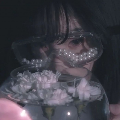 ɥͷŮ  䵭 