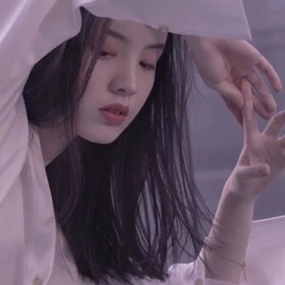 Ʒλ΢ͷŮ