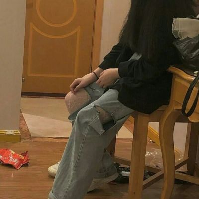 ֵŮͷ