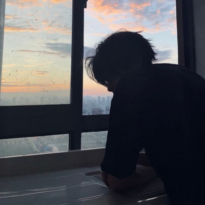 һ۾ͱ޵ĳÿͷ
