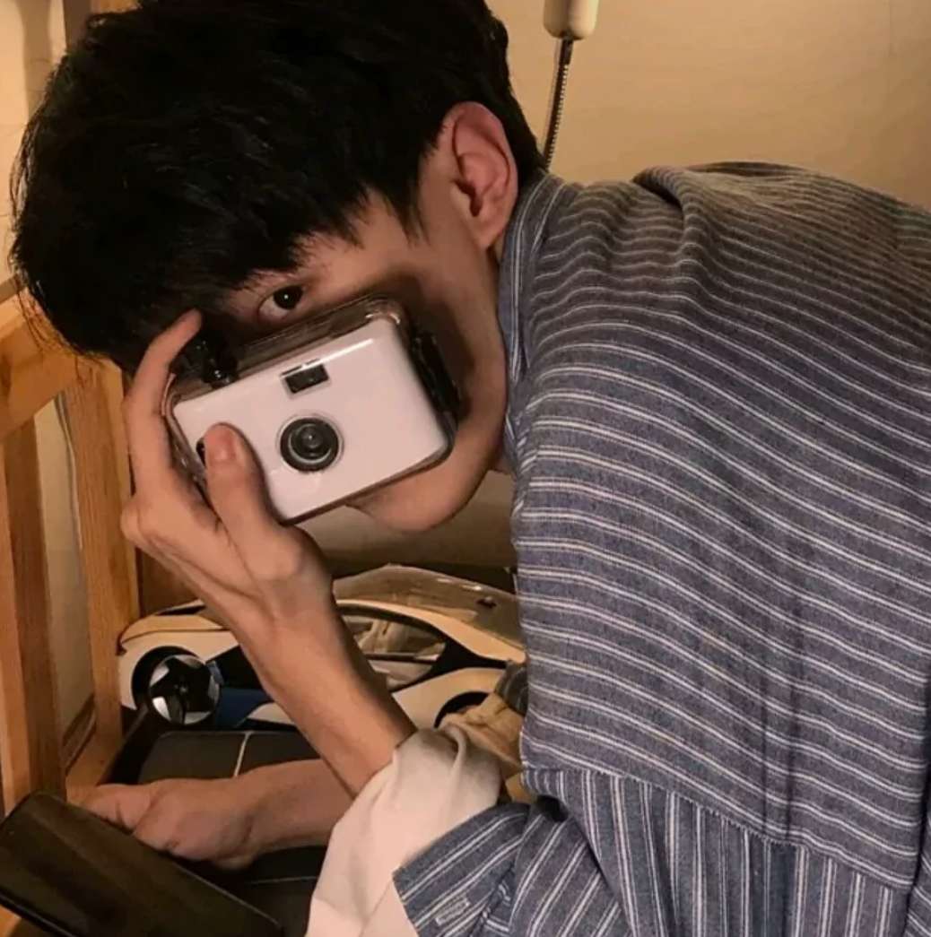 ͷ