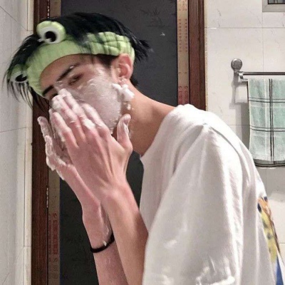 ʺ΢ͷ˧ͷ